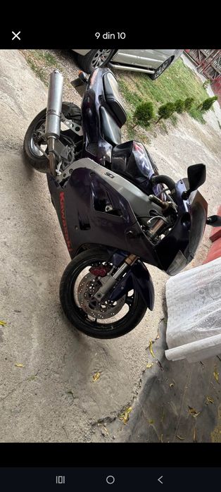 Schimb sau vând Kawasaki zxr 400