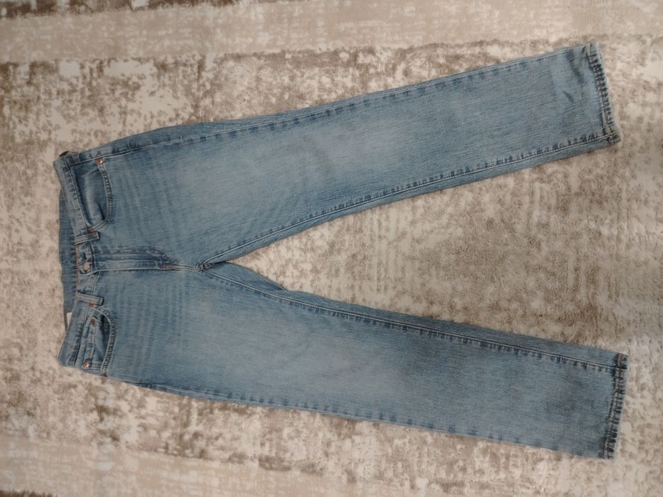 Продам джинсы levis 511