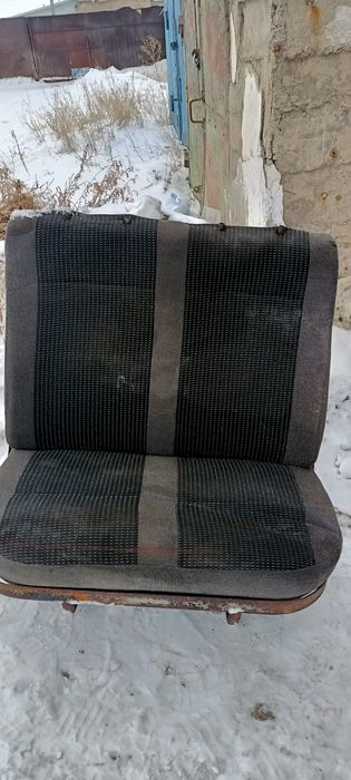 сиденье на газель,Подголовника нету!!!