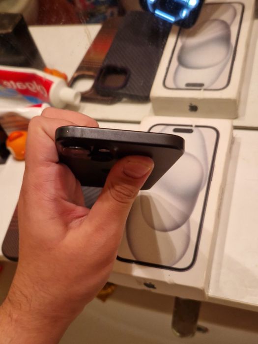 Продам iPhone 15
