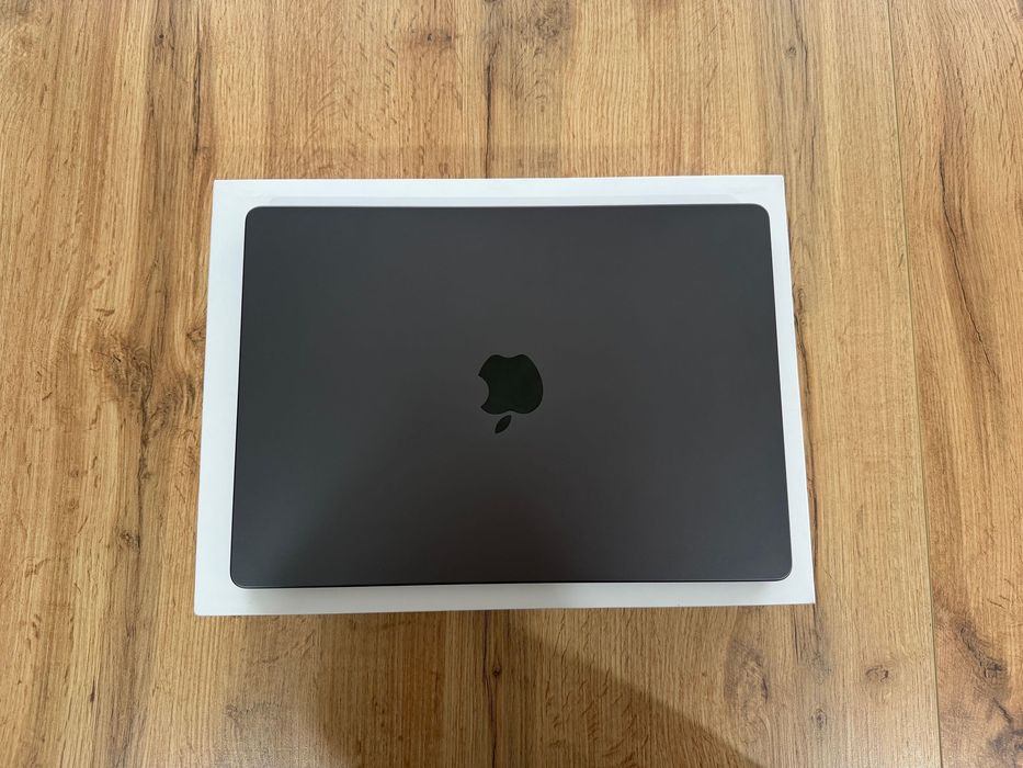 MacBook Pro 14" M4 MAX 16-CPU, 40-GPU, 64GB RAM, 1TB SSD В ГАРАНЦИЯ