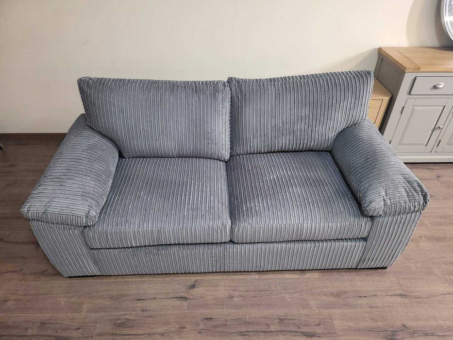 Сив диван от плат с функция сън