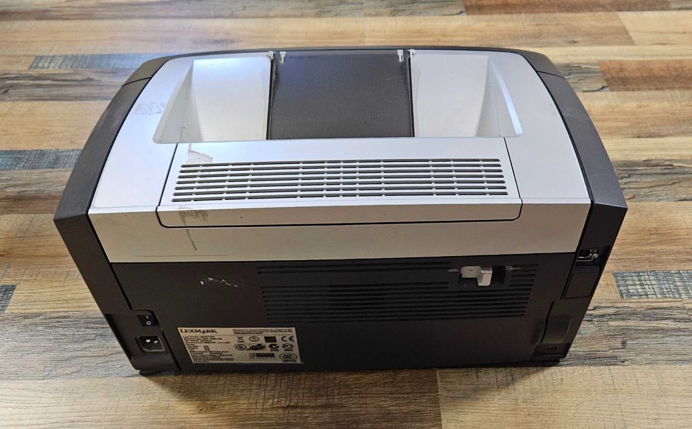 Лазерен принтер Lexmark E120 – работещ, за нова касета (тонер касетата е за смяна)