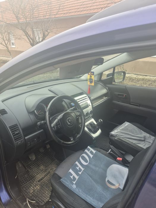 Mazda 5 2006 defective