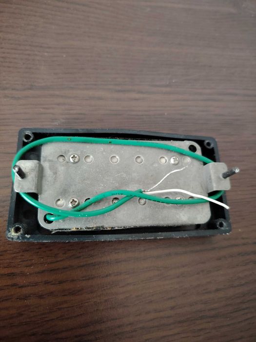 Doze chitara electrica