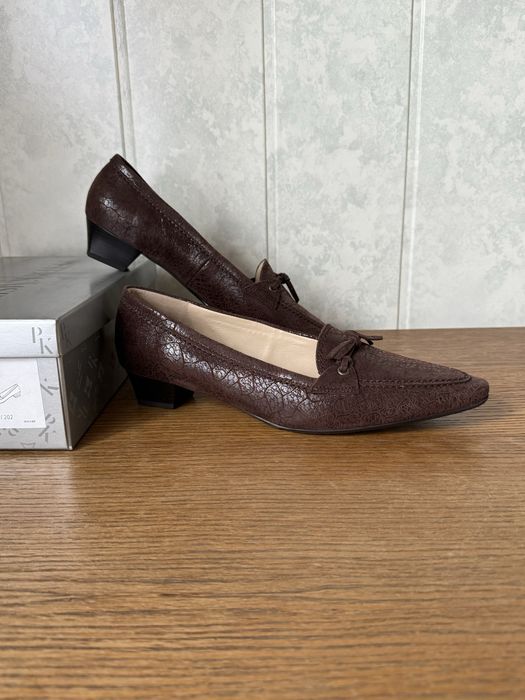 Продам новые туфли Peter Kaiser р41