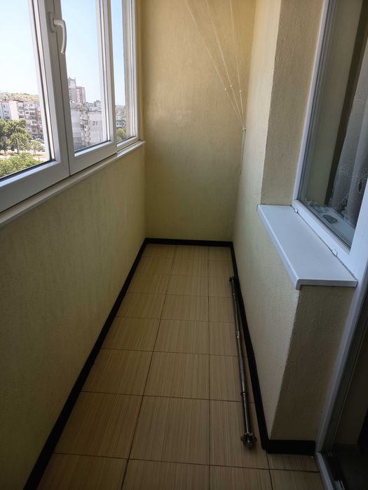 Продавам двустаен апартамент