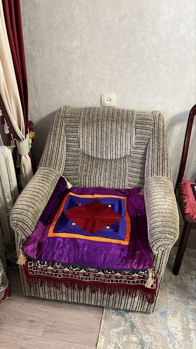 Продается диван и кресло