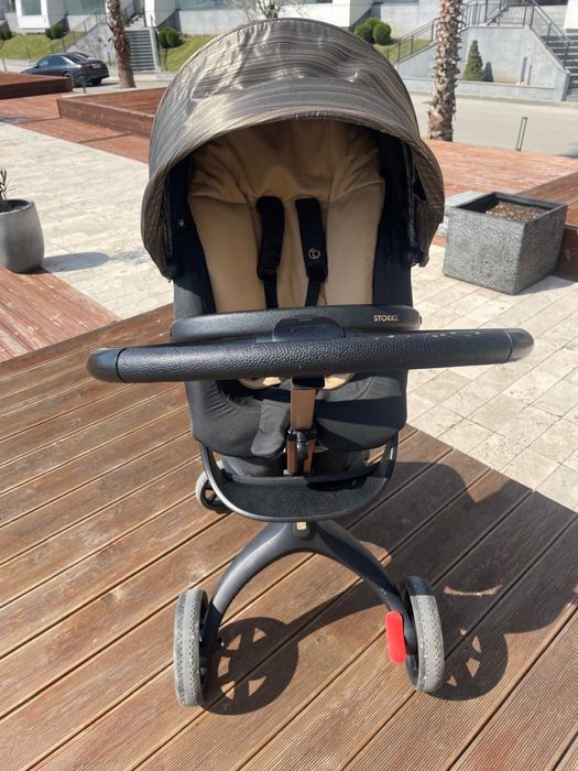 Продавам бебешка количка Stokke Xplory X-Limited Edition Gold Black