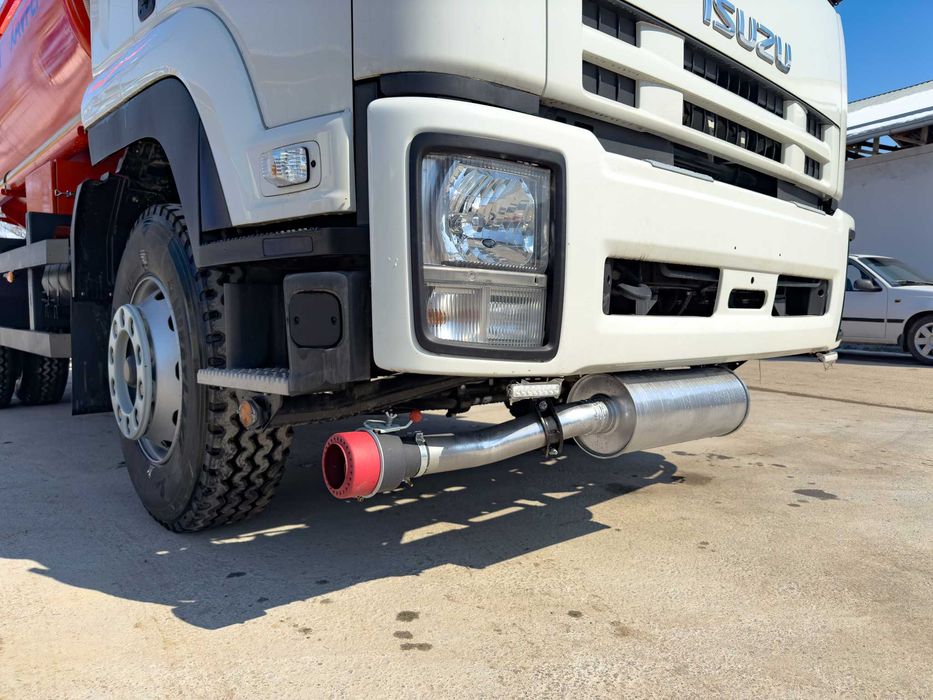 Автотопливозаправщик / Бензовоз / АТЗ-10м3 на шасси ISUZU FVR34K.
