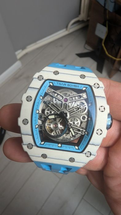 Премиальные часы TSAR BOMBA Automatic