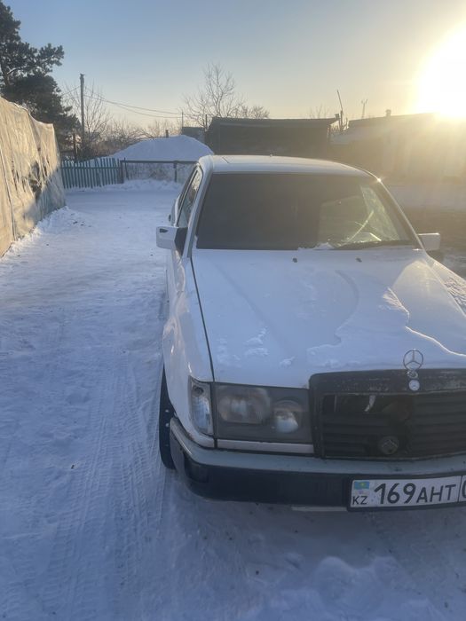 Мерседес бенс 124