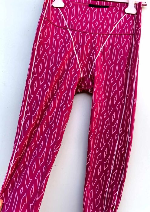 Adidas Ivy Park оригинален дамски клин нов  М размер