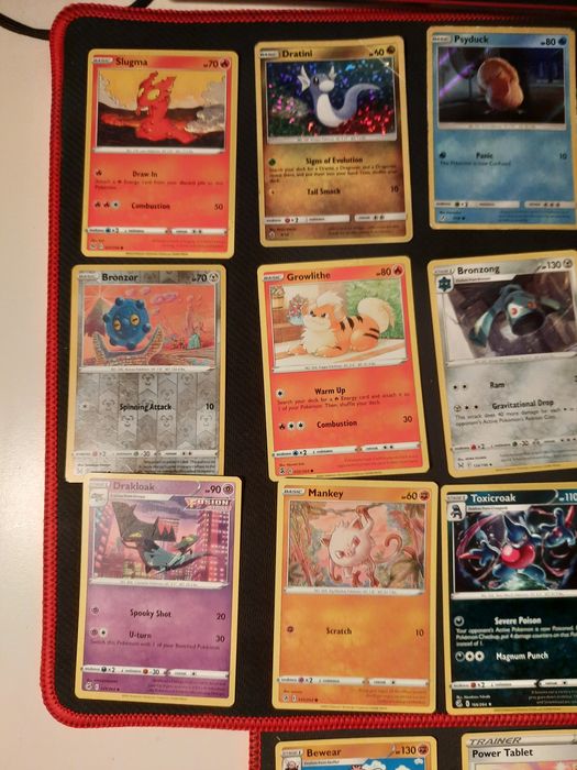 Colectie 33 carti pokemon care pot fi date si la schimb