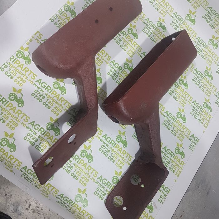 Set suporti pentru faruri si semnalizare stg+dr U-650