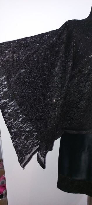 Costum fustă și bluză fluture