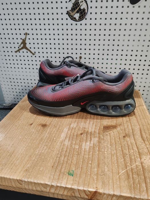 Adidași Nike Air Max DN