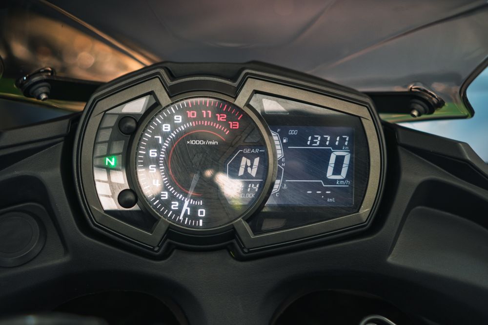 Kawasaki Ninja 650 (2018) • 13000km • limitabil  la ( A2 / 35kw )