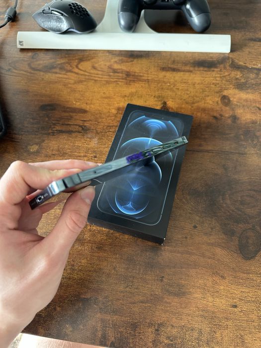 Iphone 12 pro без ремонта