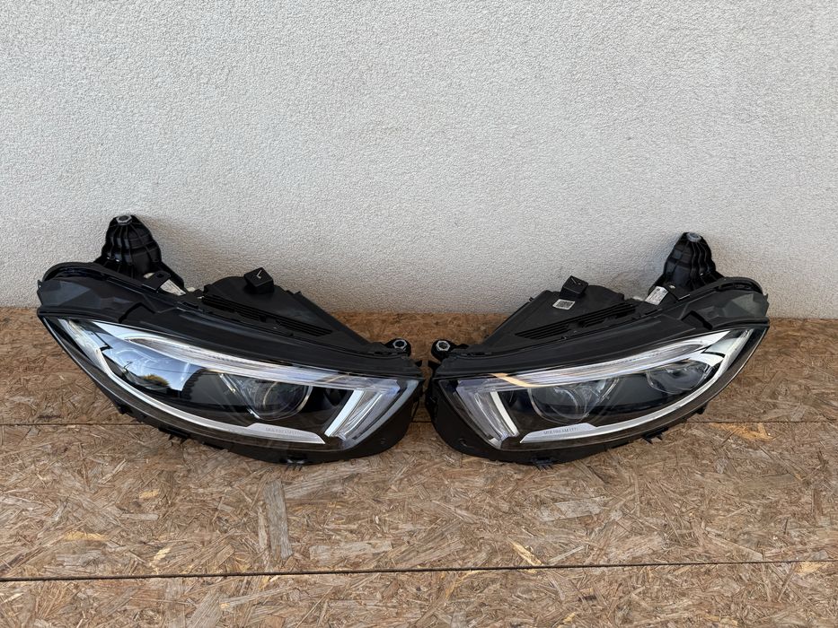 SET Far stanga dreapta Mercedes CLS W257 Full LED MULTIBEAM Originale