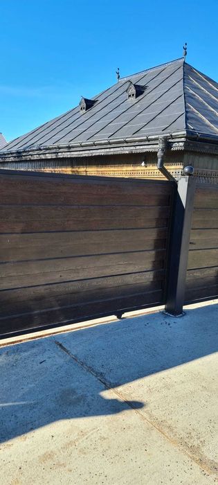 Vând casă în Corlata, aproape de Comoara Bucovinei