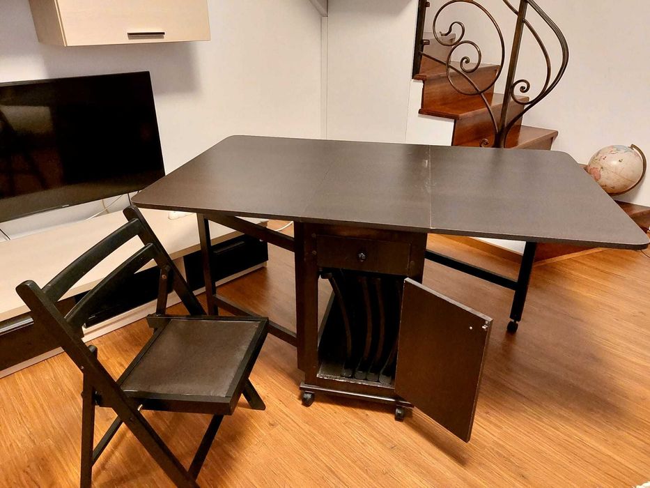 Masa pliabila cu 6 scaune