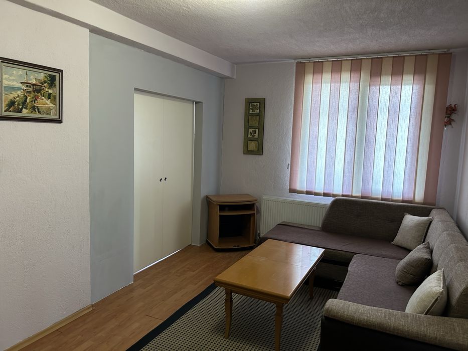 Дава се под наем Двустаен апартамент в Петрич - 60 кв.м за 255 € - Снимка #1