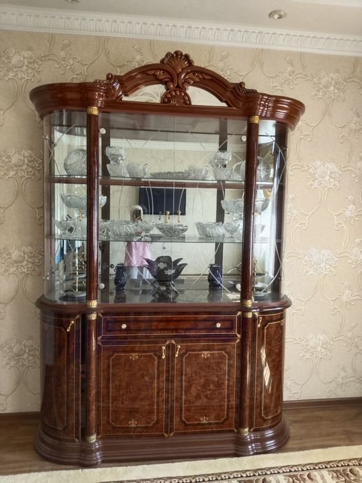 Сервант . холати яхши