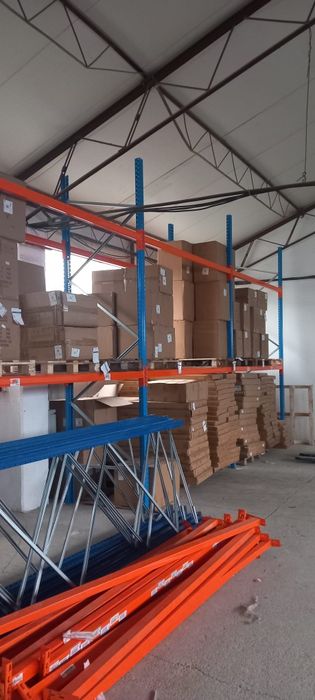 Rafturi metalice 678