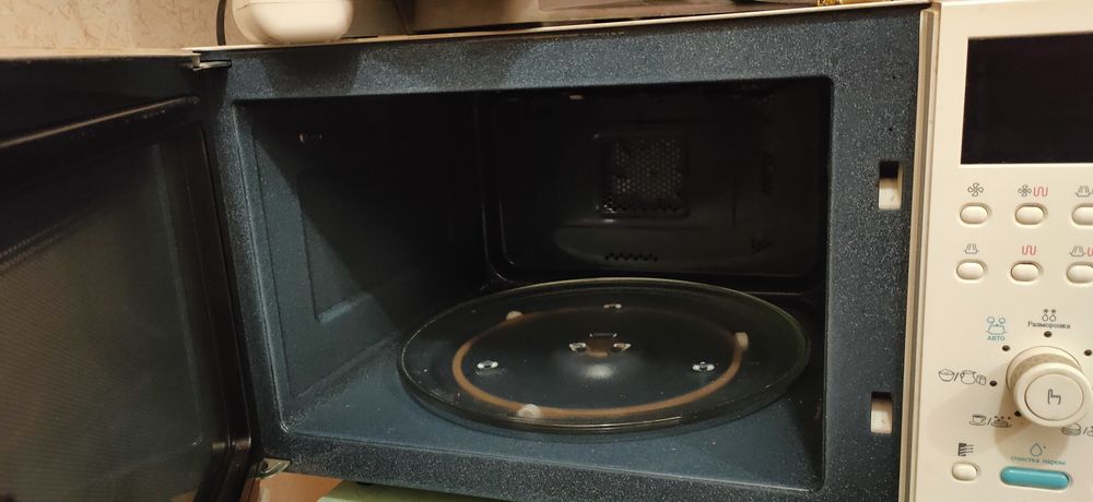 Микроволновая печь