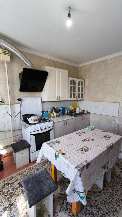 Продаётся 2-комнатная квартира в ЦЕНТРЕ ГОРОДА - Мадели кожа-Ташенова