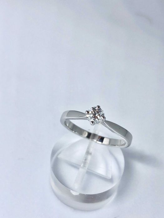 Годежен Пръстен Нов с Диамант Сертификат CGL/GIA Diamond диманти