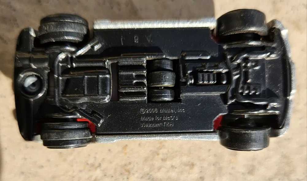 Colectie 4 masini: 2 hot wheels, 2 Norev dintre care una la scara 1/43