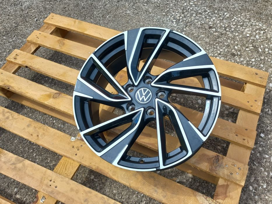 17"5x112 Vw Seat Škoda 7.5j et40 Golf Gti GTD Passat Leon Superb Octavia Чисто Нови.