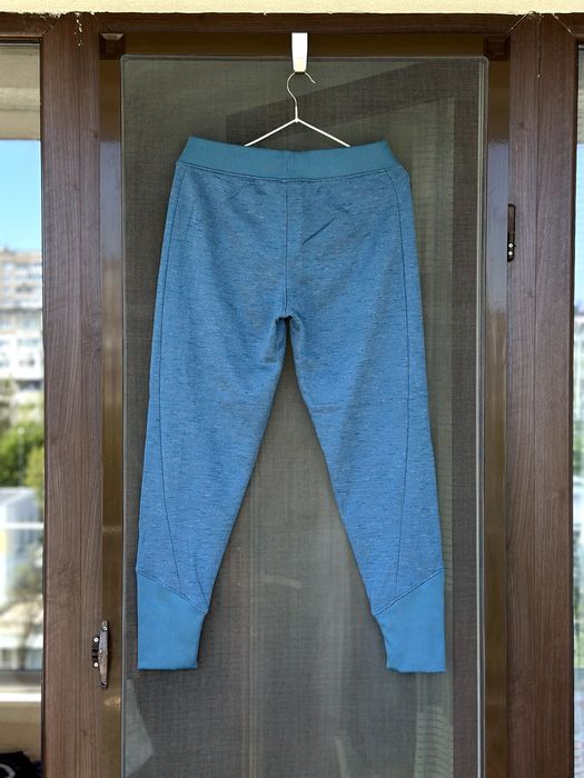 Дамско долнище Under Armour (Loose Fit) - размер S, Отлично състояние