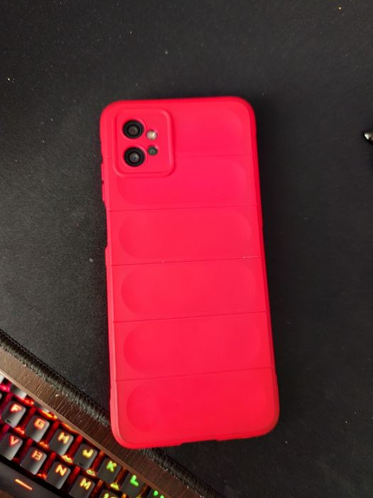 Vand telefon  Motorola G32 6GB RAM 128GB