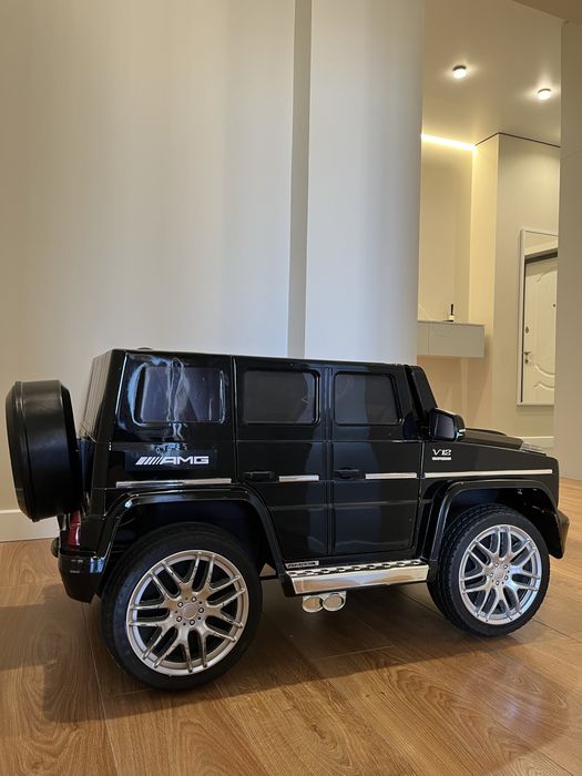 Элеткро кар Mercedes