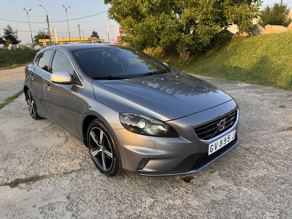 Volvo v40 /// R-Design /// EURO 6 ///2.0 diesel /// 120CP