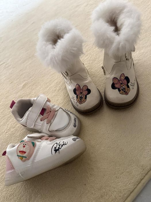 Лот бебешки обувки