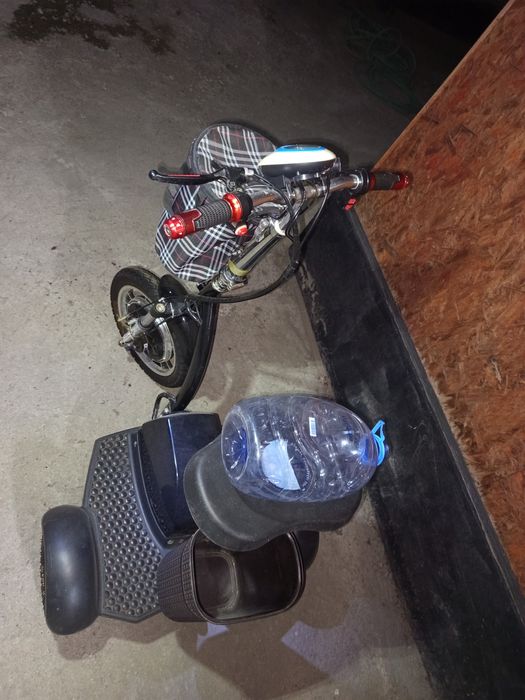 Продам б/у электросамокат