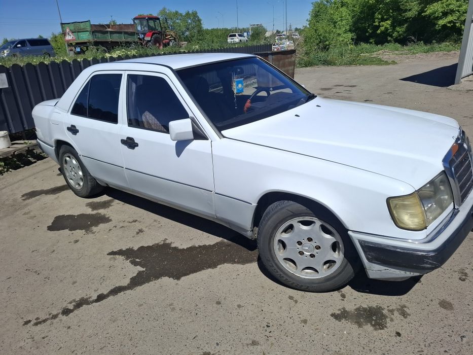 Продам мерседес w124. 111 дв. 2 литра