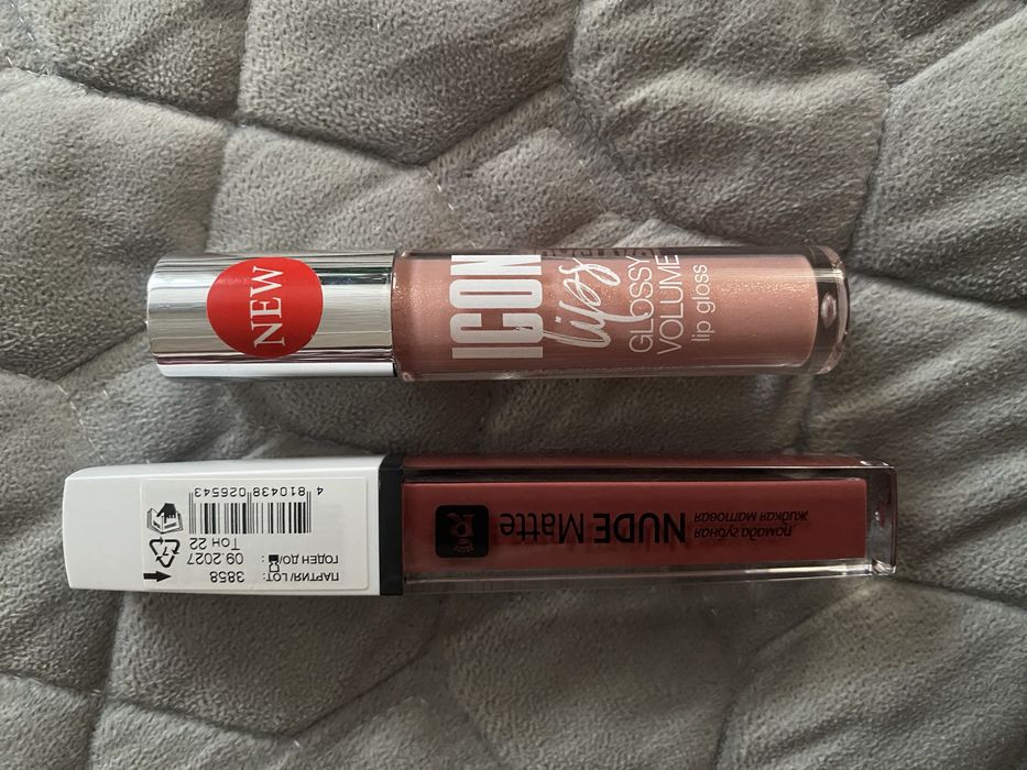 Продам помаду в отличном состоянии