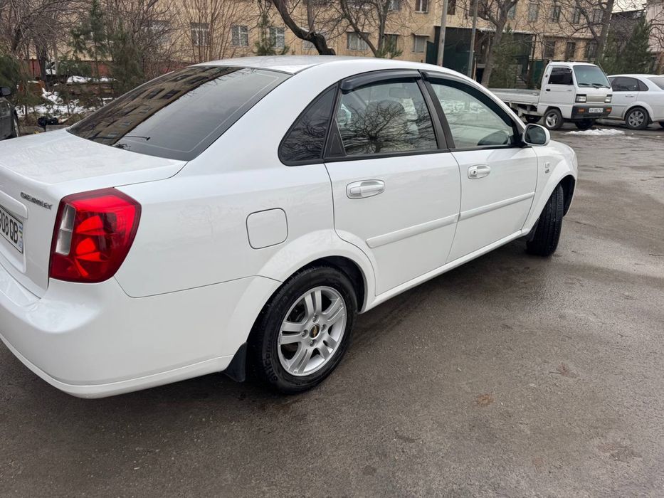 Lacetti avtomat super