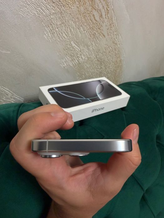 iPhone 16pro 93%baterie