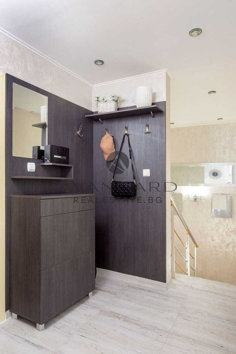 оф.24868 Напълно обзаведена къща в Оризари