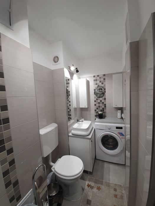 Apartament de inchiriat 2 camere decomandat Manastur/Mehedinti/parcare