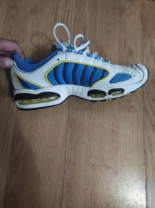 Adidași Nike model renumit