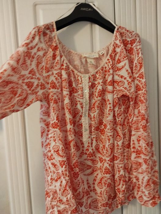 Vând bluză Mărimea 38