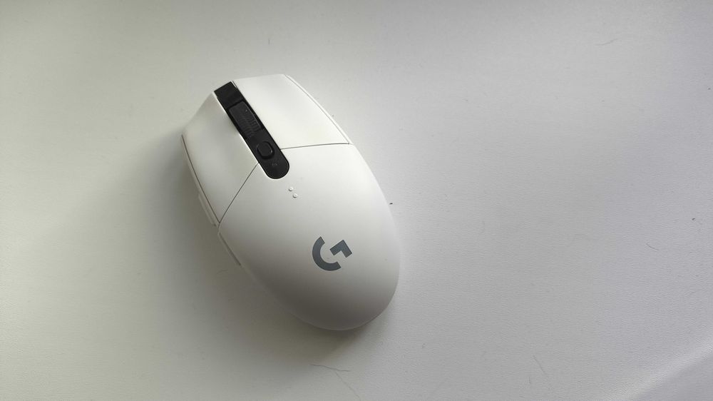Продам мышь Logitech 304