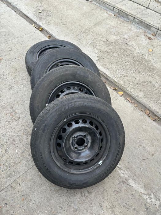 Продам диски с шинами